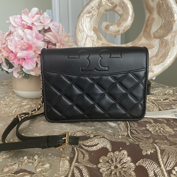 Tory Burch Handbags - Tory Burch crossbody